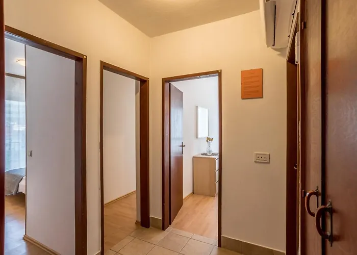 Tihana Διαμέρισμα *