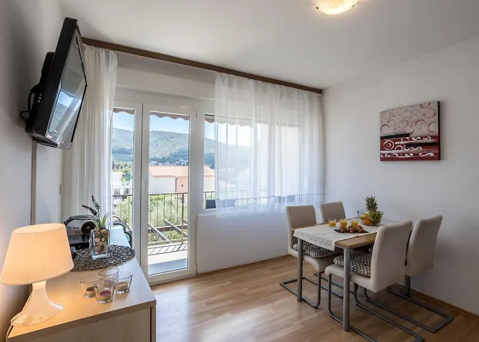 Tihana Stari Grad (Hvar)