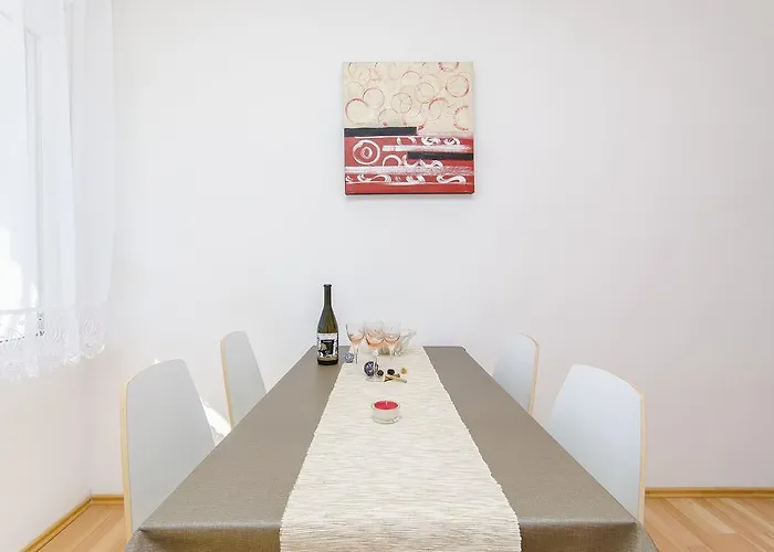 Διαμέρισμα Tihana *